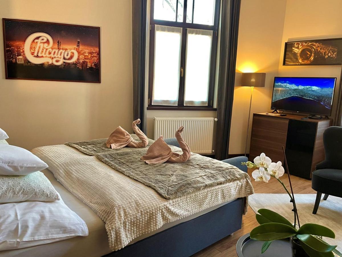 Bed and Breakfast Chicago Vendeghaz Сентеш Экстерьер фото