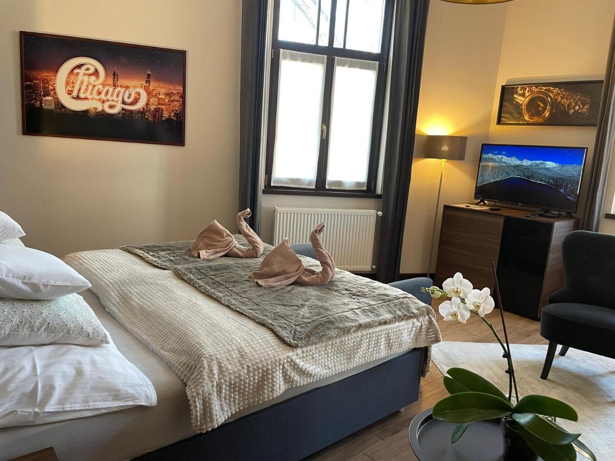 Bed and Breakfast Chicago Vendeghaz Сентеш Экстерьер фото