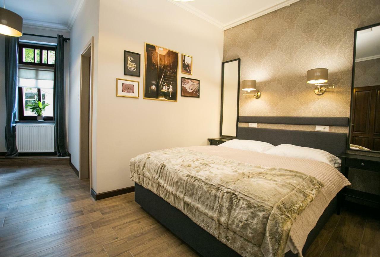 Bed and Breakfast Chicago Vendeghaz Сентеш Экстерьер фото