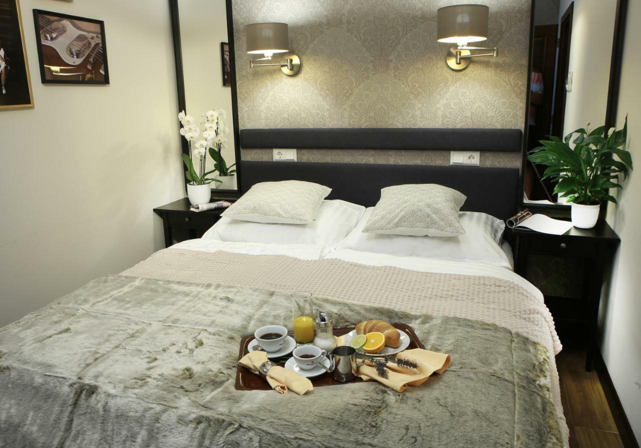 Bed and Breakfast Chicago Vendeghaz Сентеш Экстерьер фото